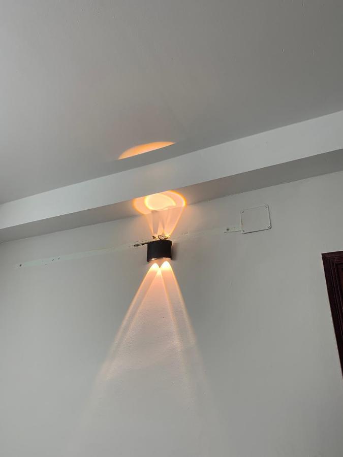 Homestay 26 Nguyen Van Lac Ho Şi Min Dış mekan fotoğraf